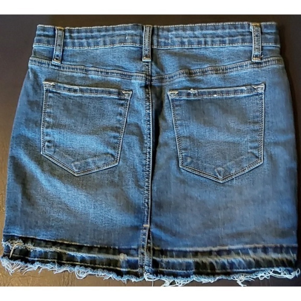 Women's Kancan Distressed Raw Hem Denim Skirt Size 26 - Picture 2 of 7